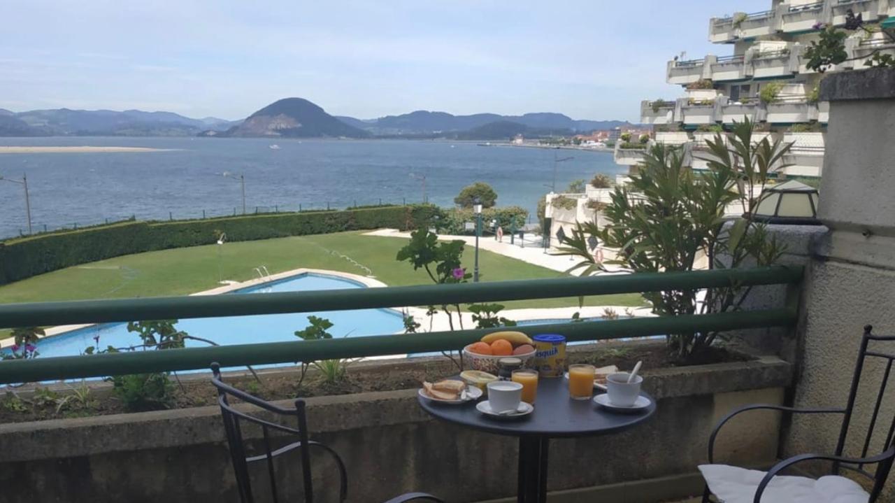 Apartament Vistamar. Primera Linea. Bahia De Santoña Zewnętrze zdjęcie